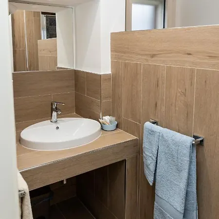 Bed & Breakfast Peter & Dove's House