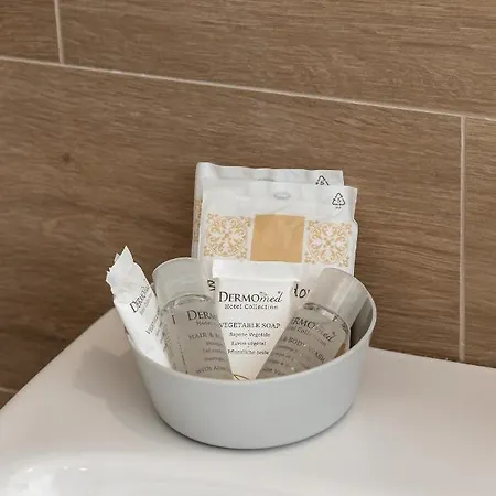 Bed & Breakfast Peter & Dove's House 3*