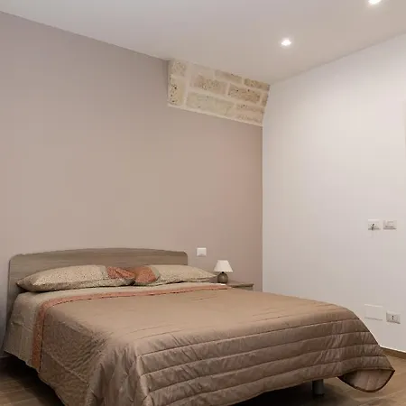 לינה וארוחת בוקר Peter & Dove's House מולה די בארי