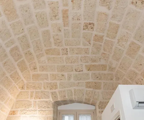 Peter & Dove's House לינה וארוחת בוקר מולה די בארי